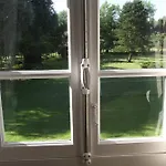 Les Portes Des Froises Bed & Breakfast