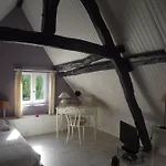 Les Portes Des Froises Bed and Breakfast