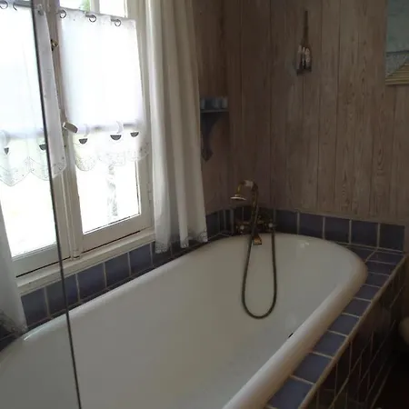 Bed & Breakfast Les Portes Des Froises