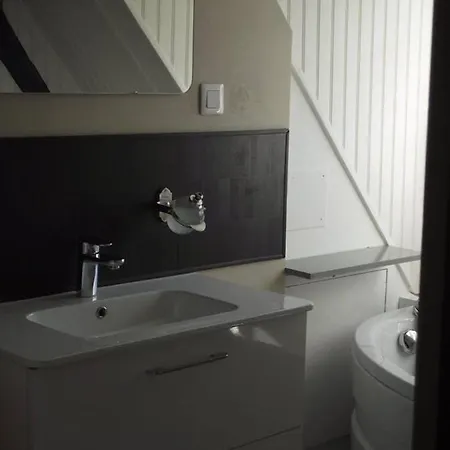 Les Portes Des Froises Bed & Breakfast